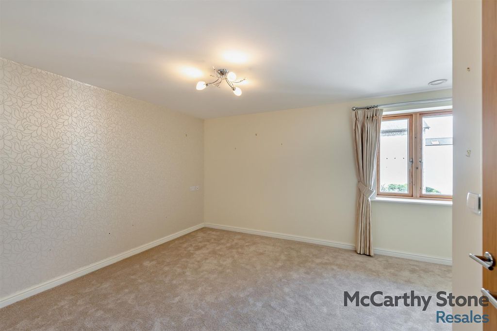 Additional image 8 of 1 bed flat for saleStover Court, East Street, Newton Abbot TQ12
