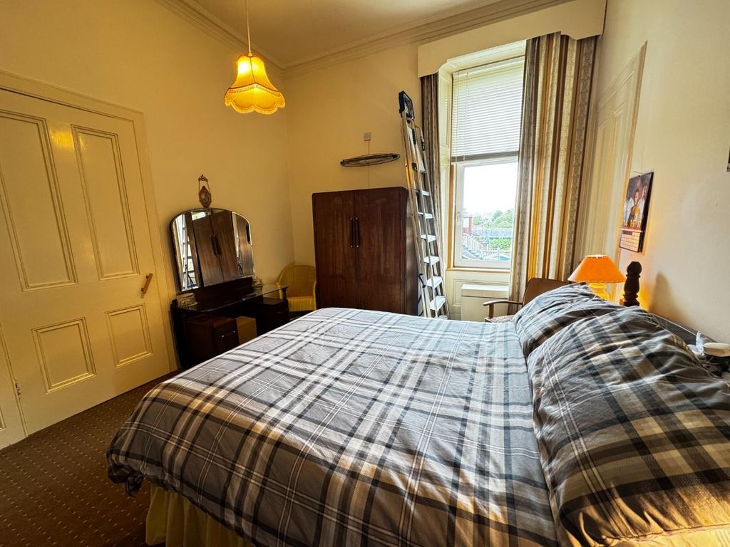 Additional image 12 of 3 bed flat for saleWest Bay Road, Millport, Isle Of Cumbrae KA28