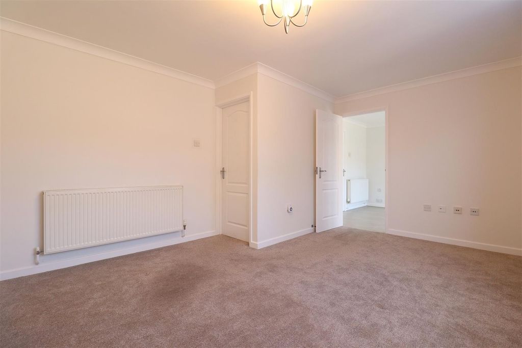 Property photo 2 of 18 Img_5896.Jpg