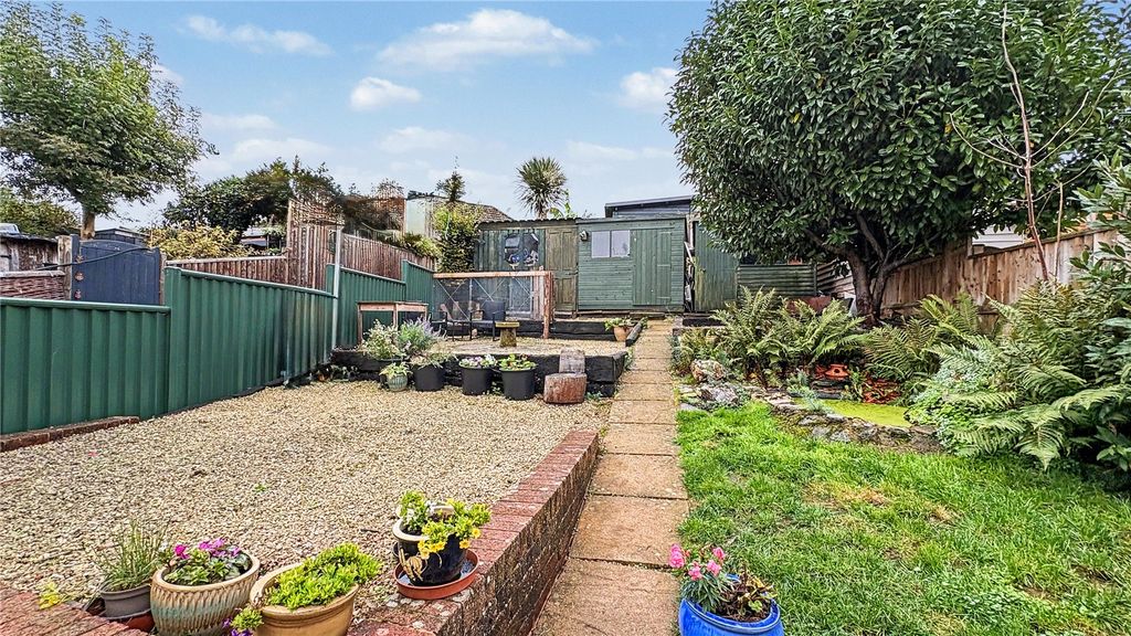 Property photo 2 of 13 Picture No. 14