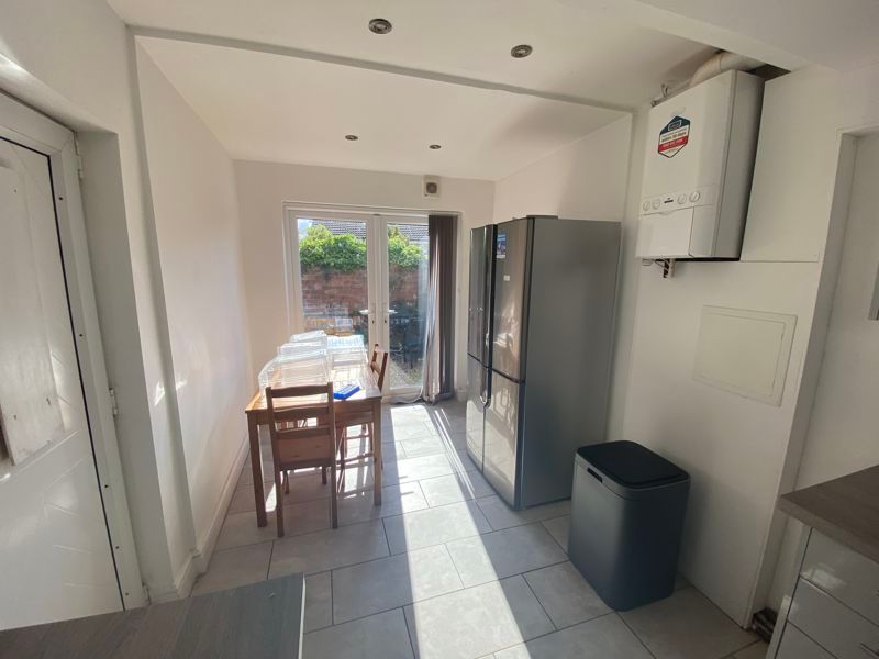 Property photo 3 of 11 Photo 9