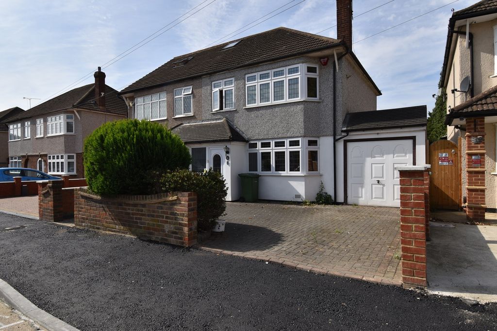 Property photo 1 of 8