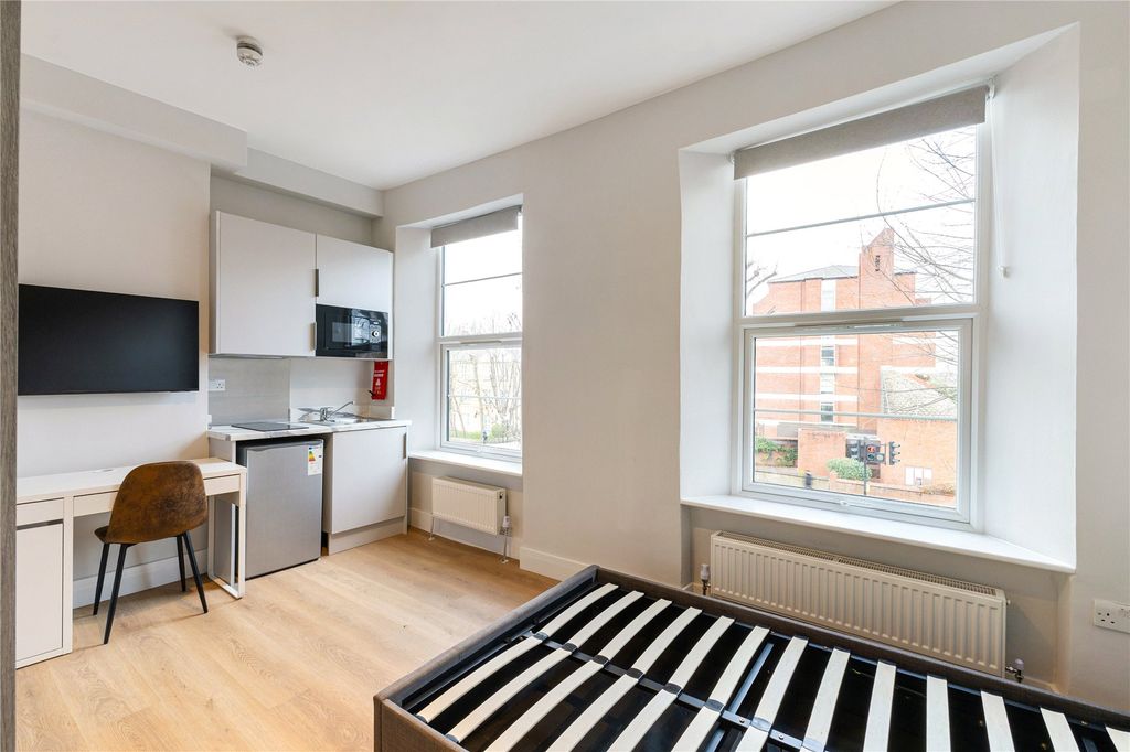 Property photo 1 of 7 Picture No. 11