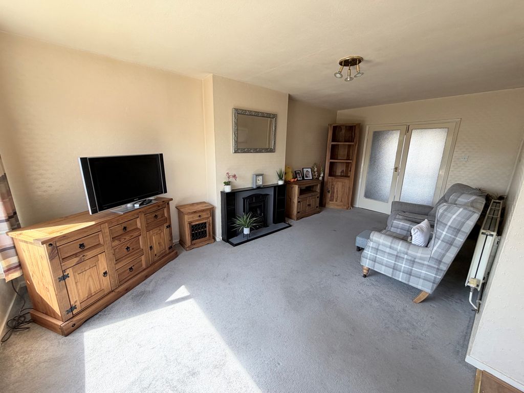 Property photo 3 of 17 30Out6