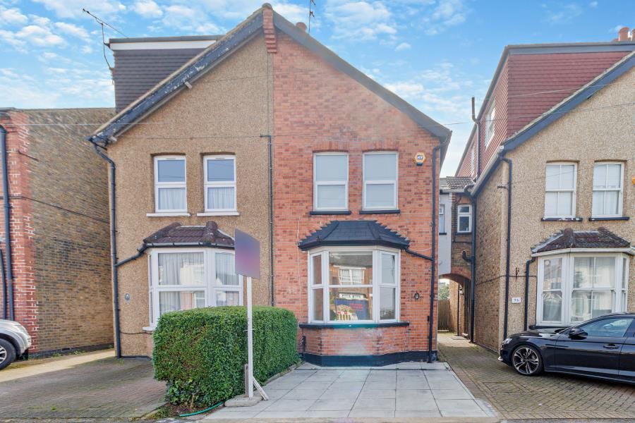 Property photo 1 of 8