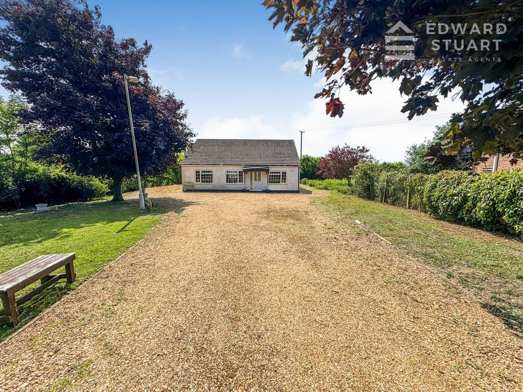 Property photo 1 of 25 3Â Bedroom Bungalow For Sale