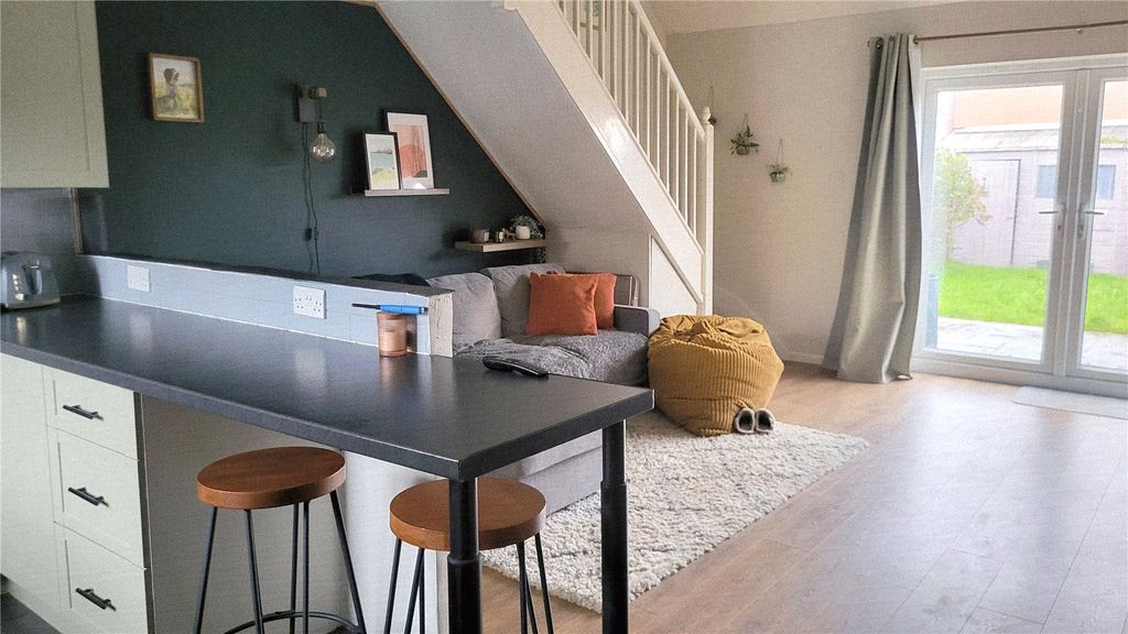 Property photo 2 of 9 Picture 2