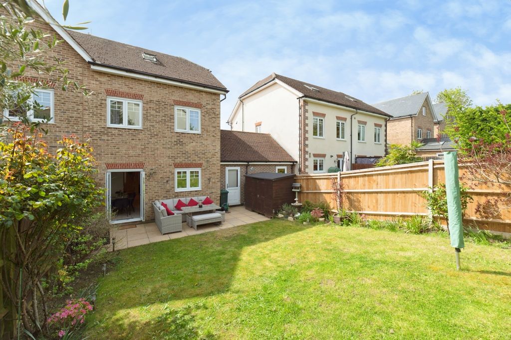 Property photo 3 of 19 Pbox-Img.Jpg