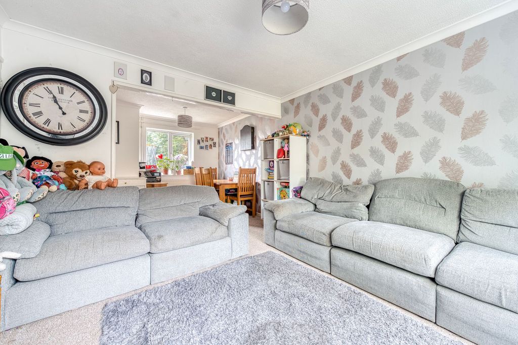 Property photo 2 of 16