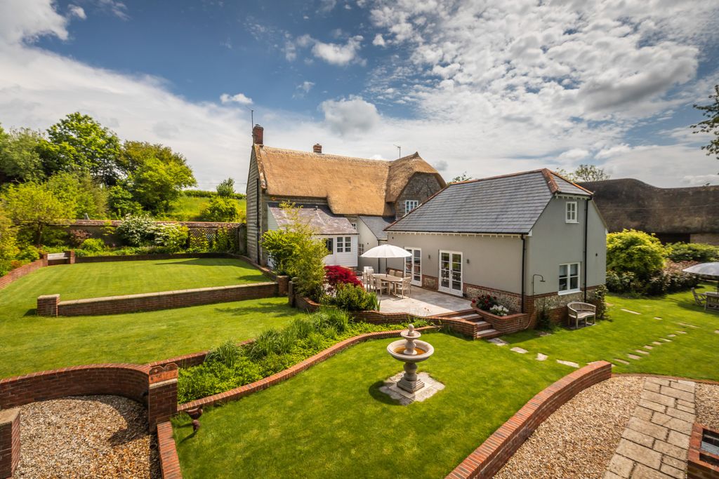 Property photo 1 of 22 Whites Dairy House