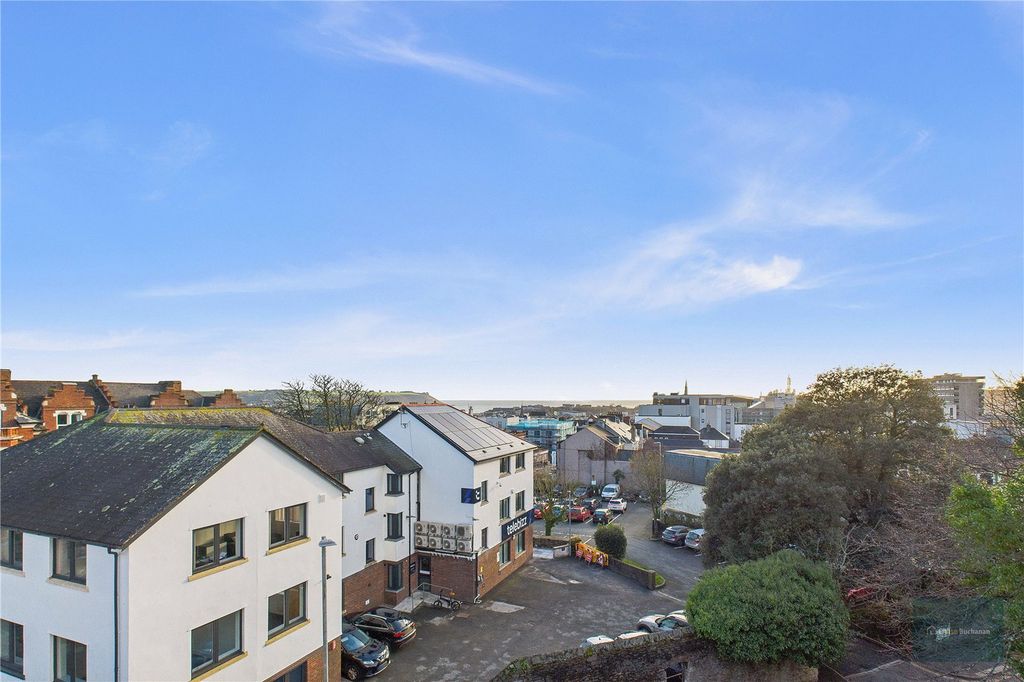 Property photo 3 of 26 Picture No. 01