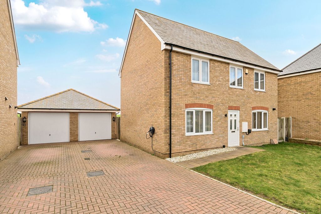 Property photo 1 of 20