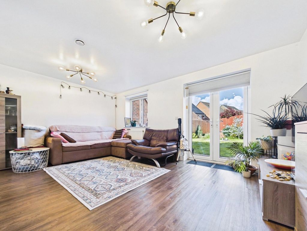 Property photo 3 of 12