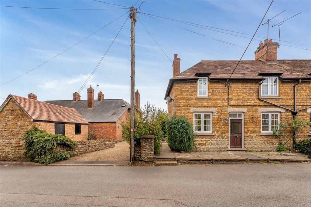 Property photo 1 of 18 Jasmine Cottage, 1 New Terrace, Byfield-4.Jpg