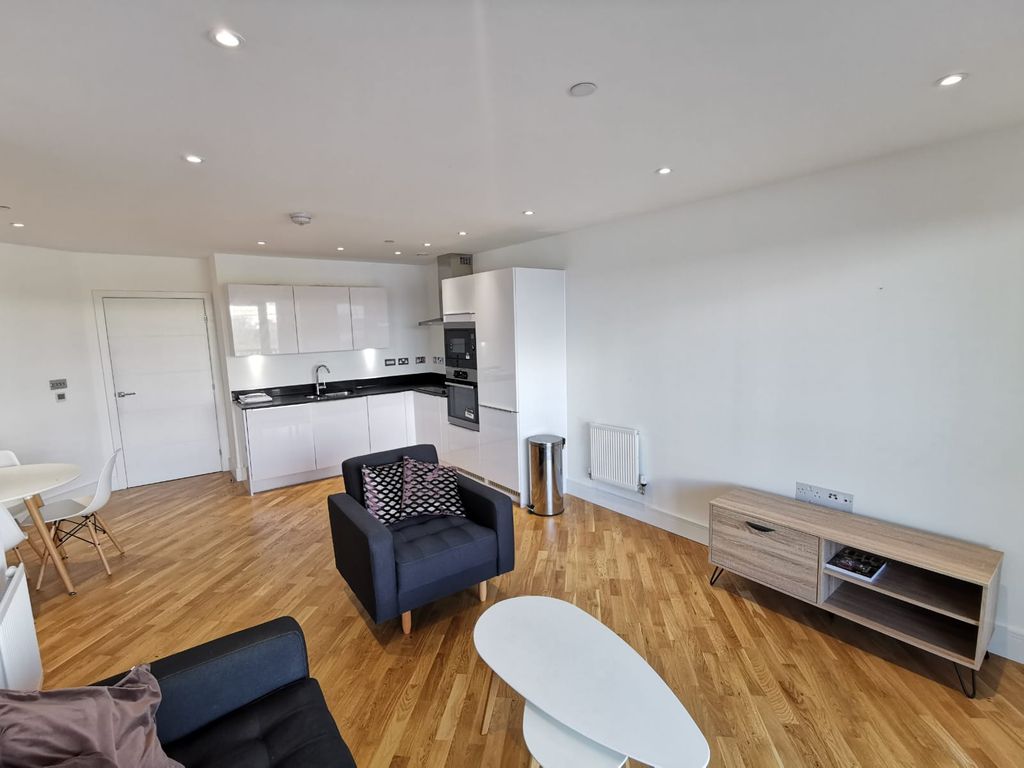 Property photo 2 of 16 Photo 3