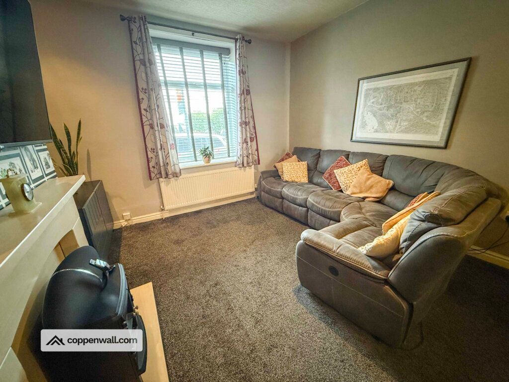 Property photo 3 of 37