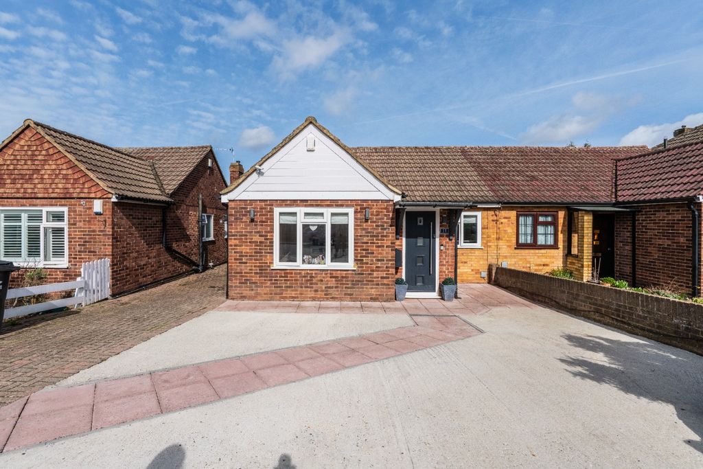Property photo 2 of 16 5029702