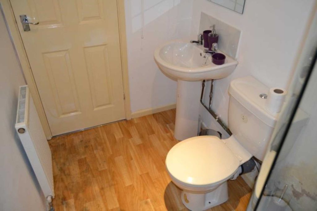 Property photo 2 of 6