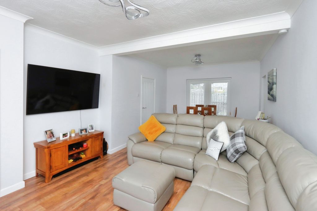 Property photo 2 of 19 Photography