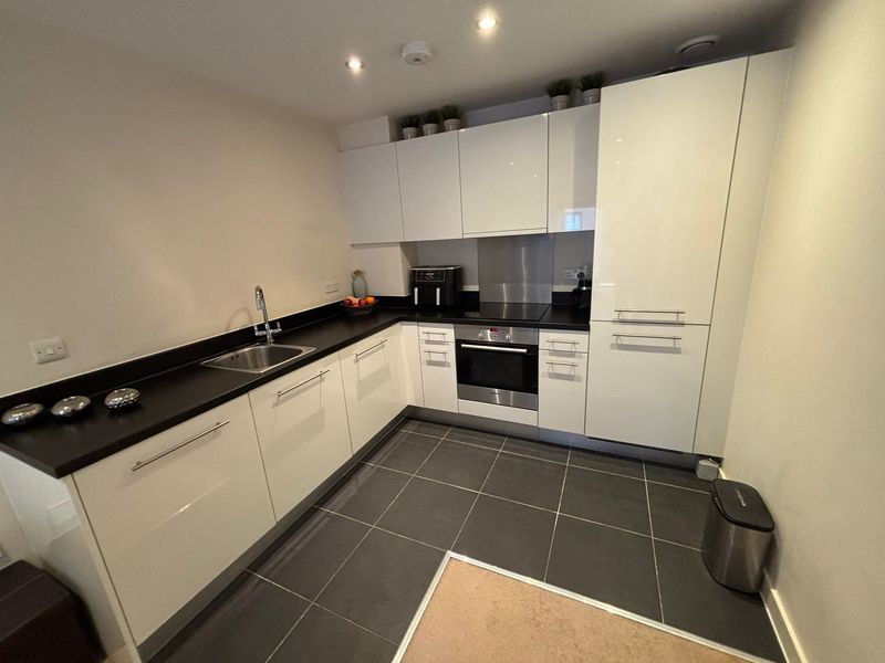 Property photo 2 of 12 Photo 6