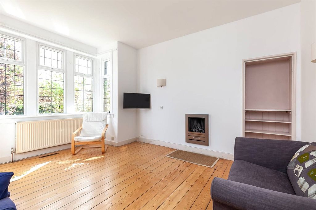 Property photo 2 of 20 Picture No. 19