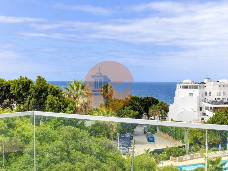 Property photo 1 of 52