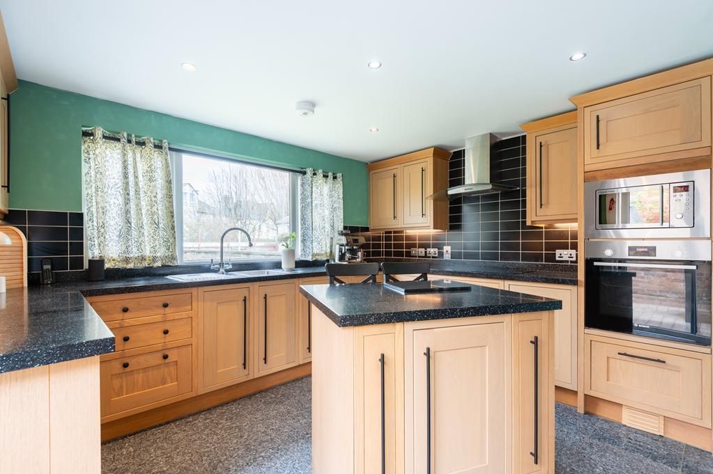 Property photo 3 of 33 Cup1469Seg Kitchen.Jpg