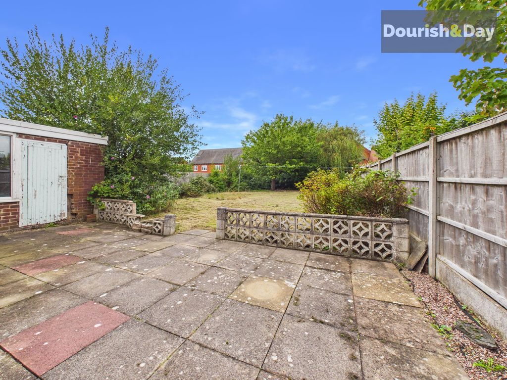 Property photo 3 of 16
