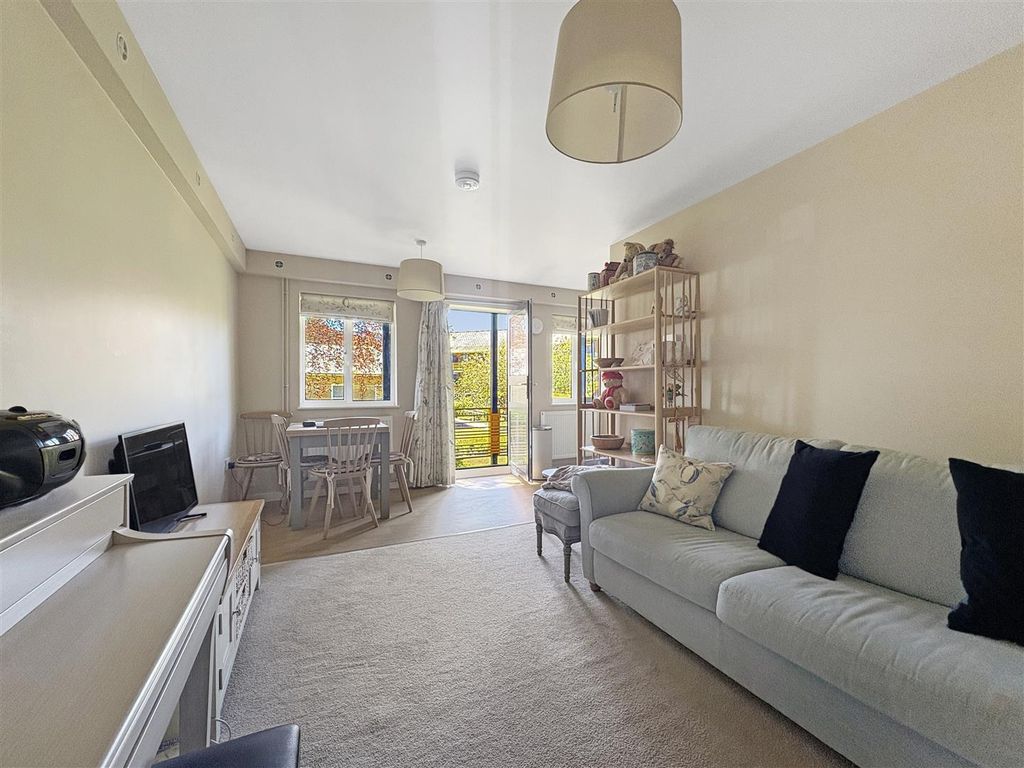Additional image 4 of 1 bed flat for saleQueensway, Trumpington CB2