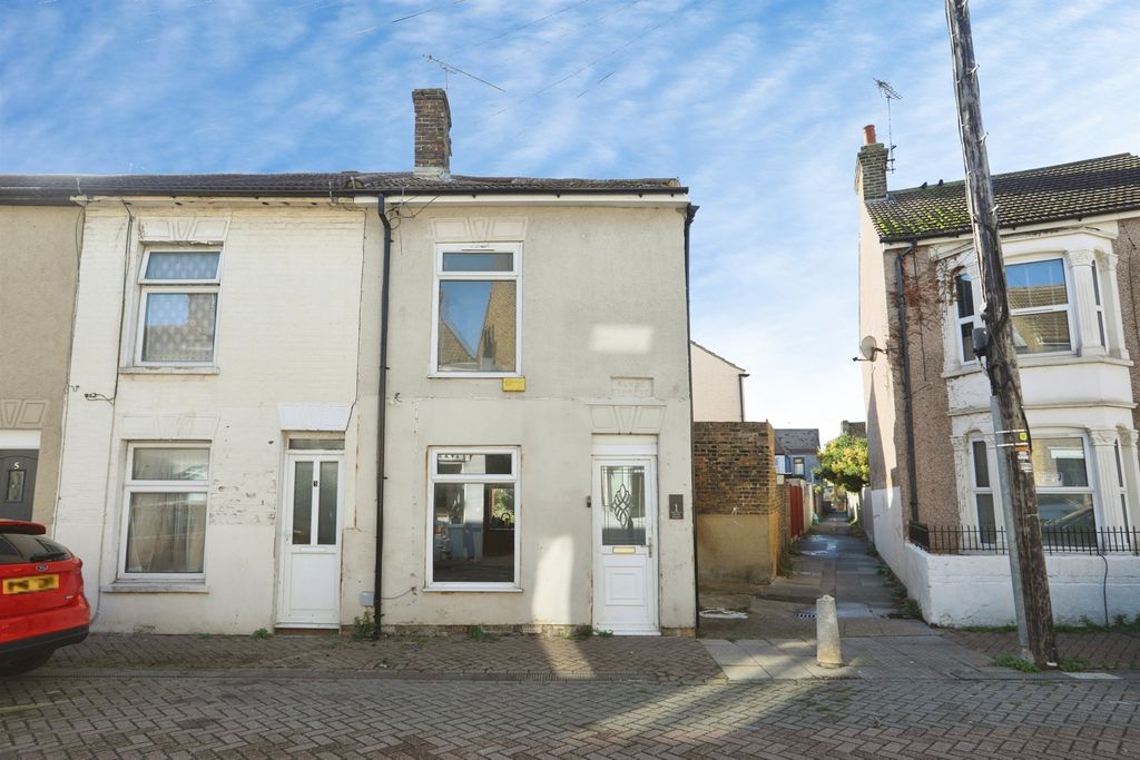 Property photo 1 of 15