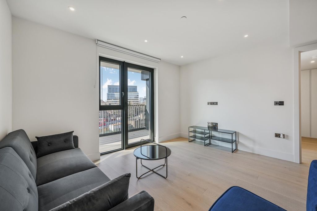 Property photo 1 of 5