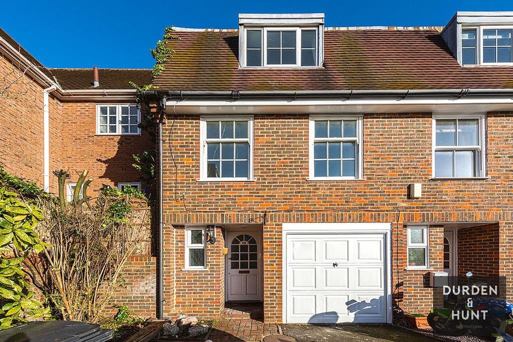 Property photo 1 of 21 Wroths Path