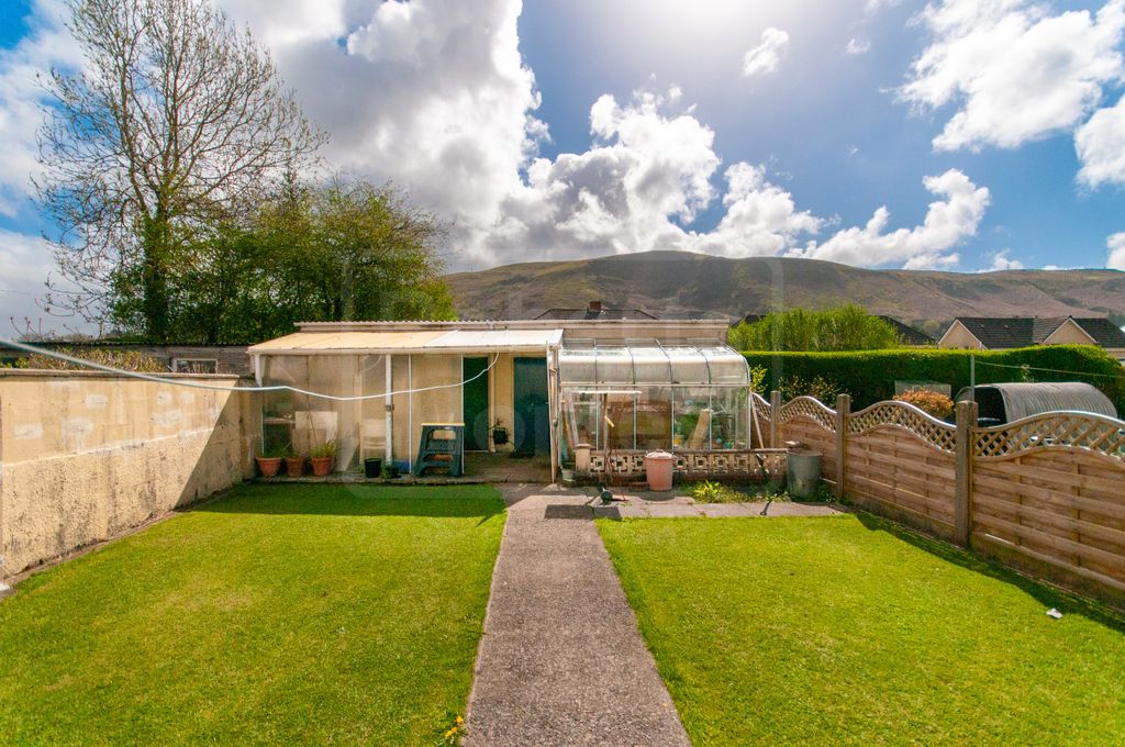 Property photo 3 of 17 Workshop