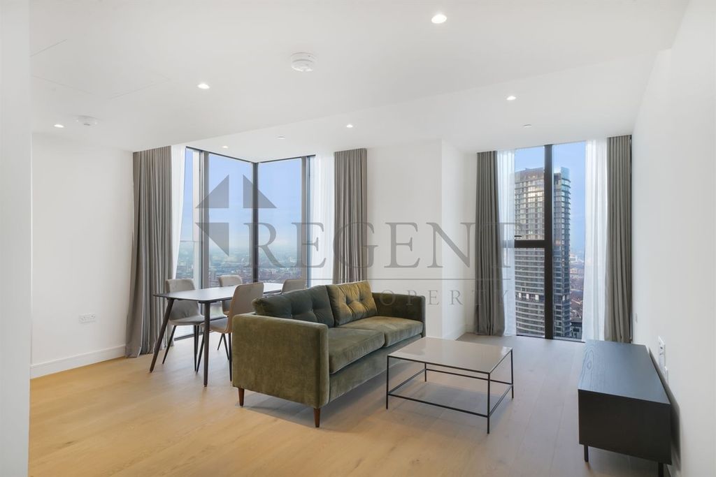 Property photo 1 of 22 Reception