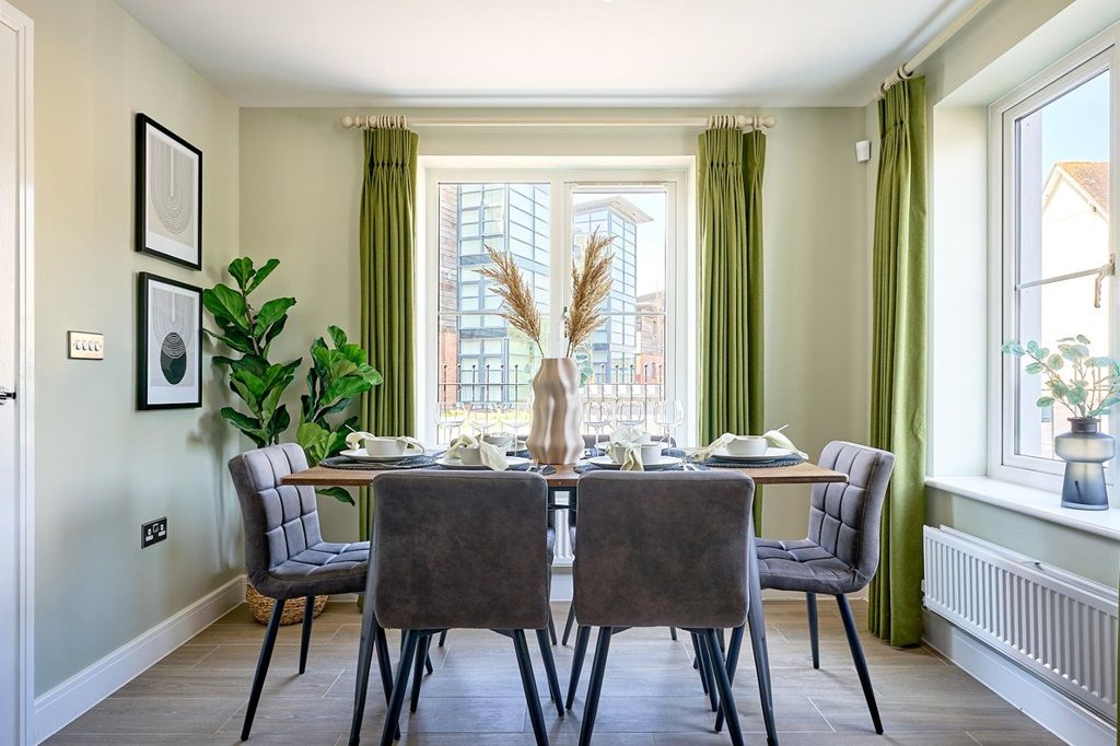 Property photo 3 of 13 Sociable Kitchen/Diner For Family Meal Times