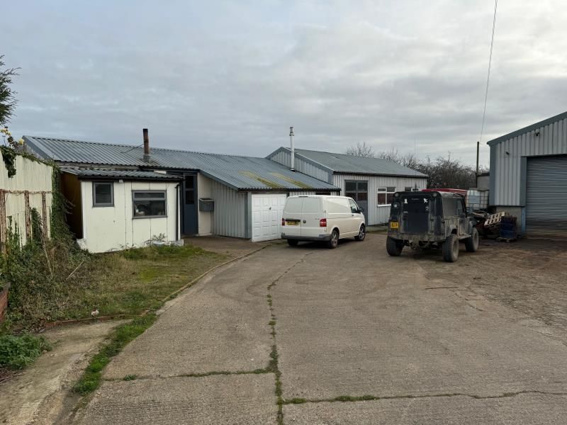 Property photo 1 of 2