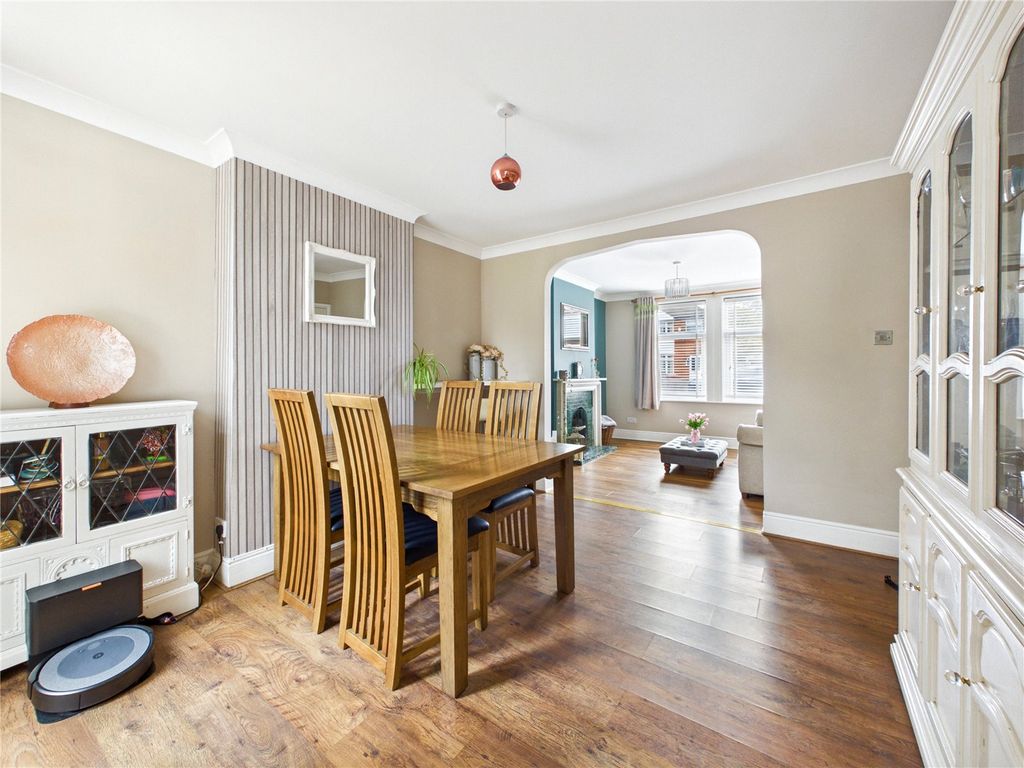 Property photo 3 of 10 Picture No. 05
