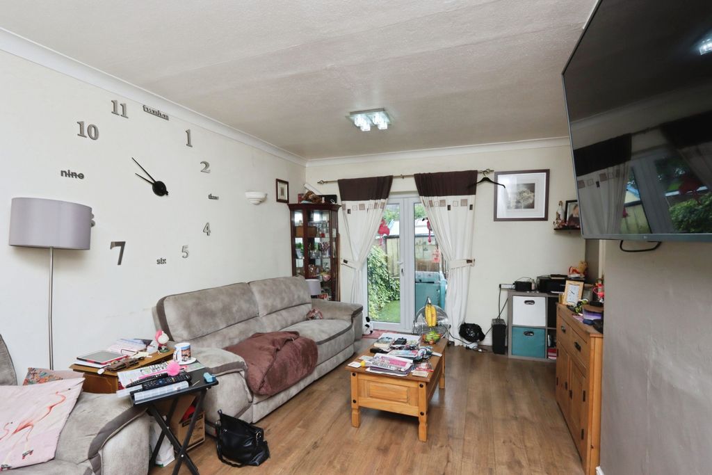 Property photo 2 of 15