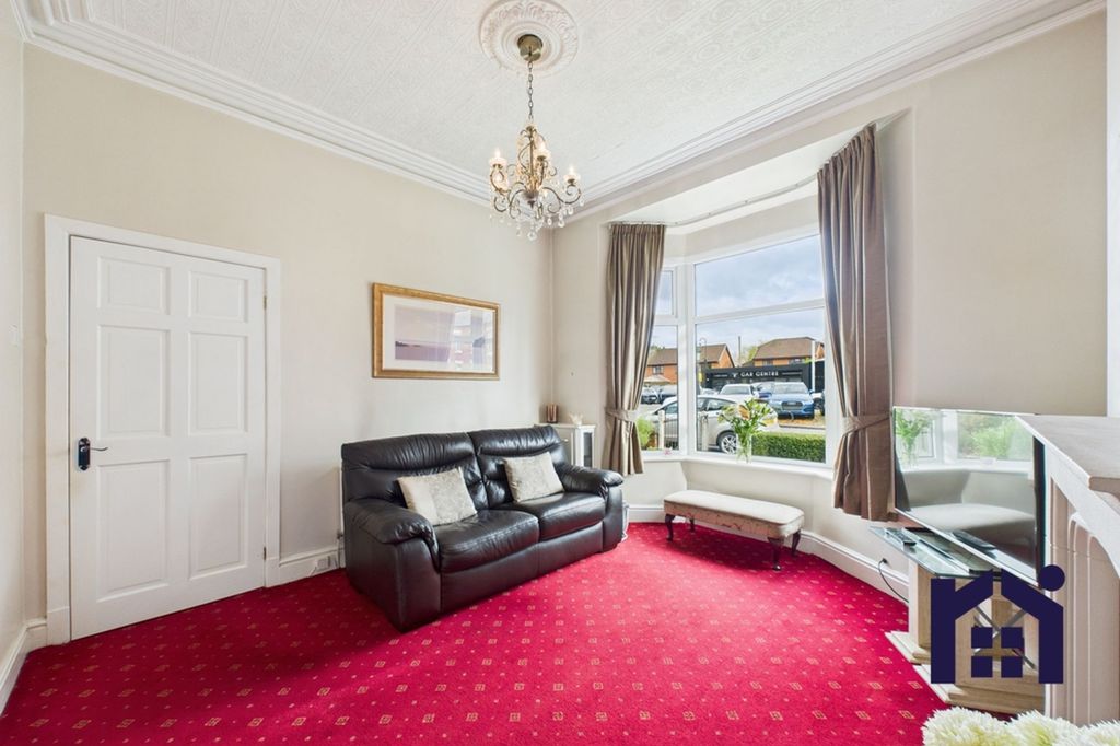 Property photo 3 of 16 Reception One