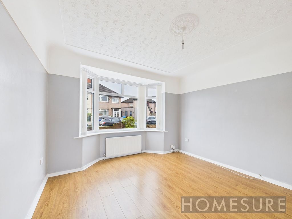 Property photo 3 of 28