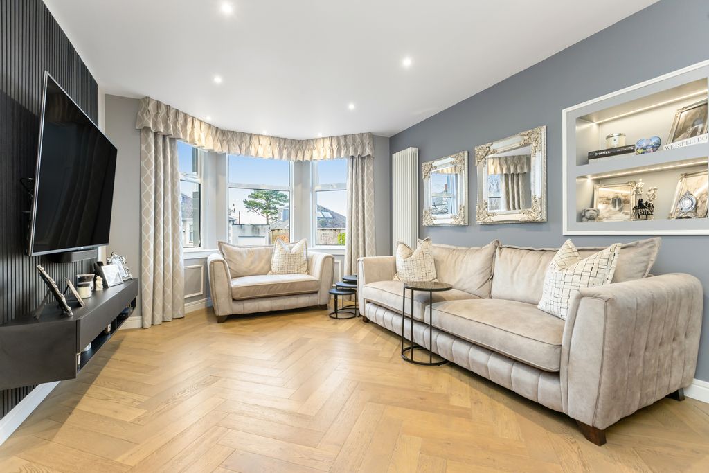 Property photo 2 of 19 Property Image 2