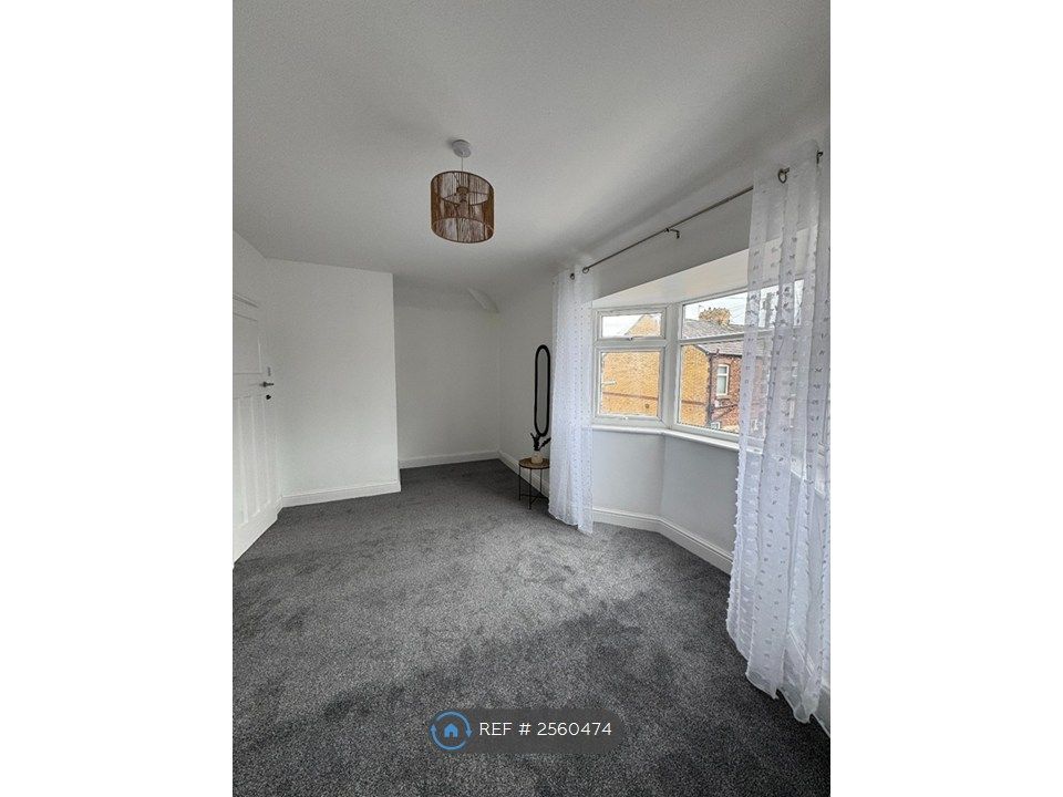 Property photo 3 of 25