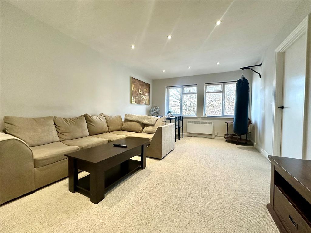 Property photo 3 of 18 4.Jpg