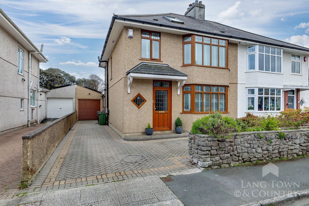 Property photo 1 of 23