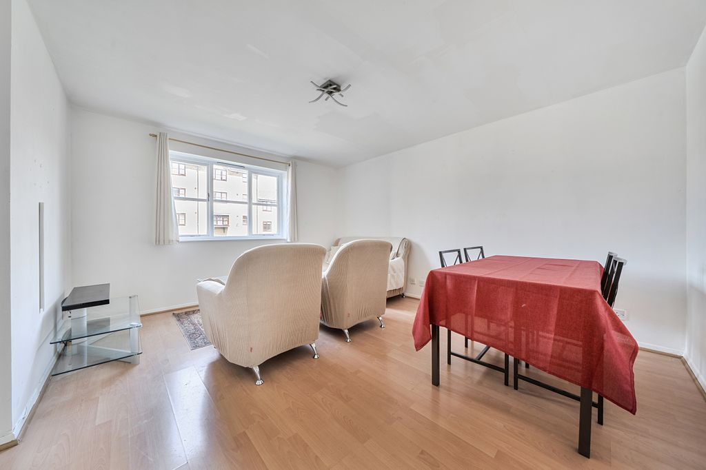 Property photo 2 of 13 Picture No. 03