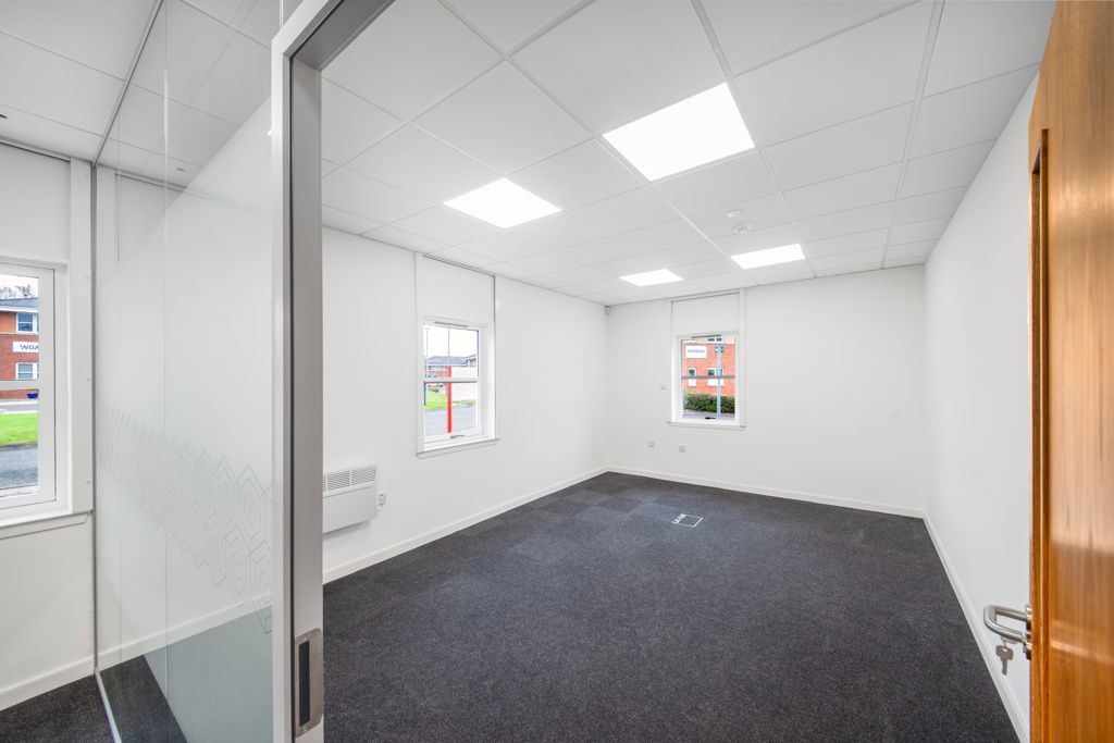 Property photo 2 of 6 Photo 9