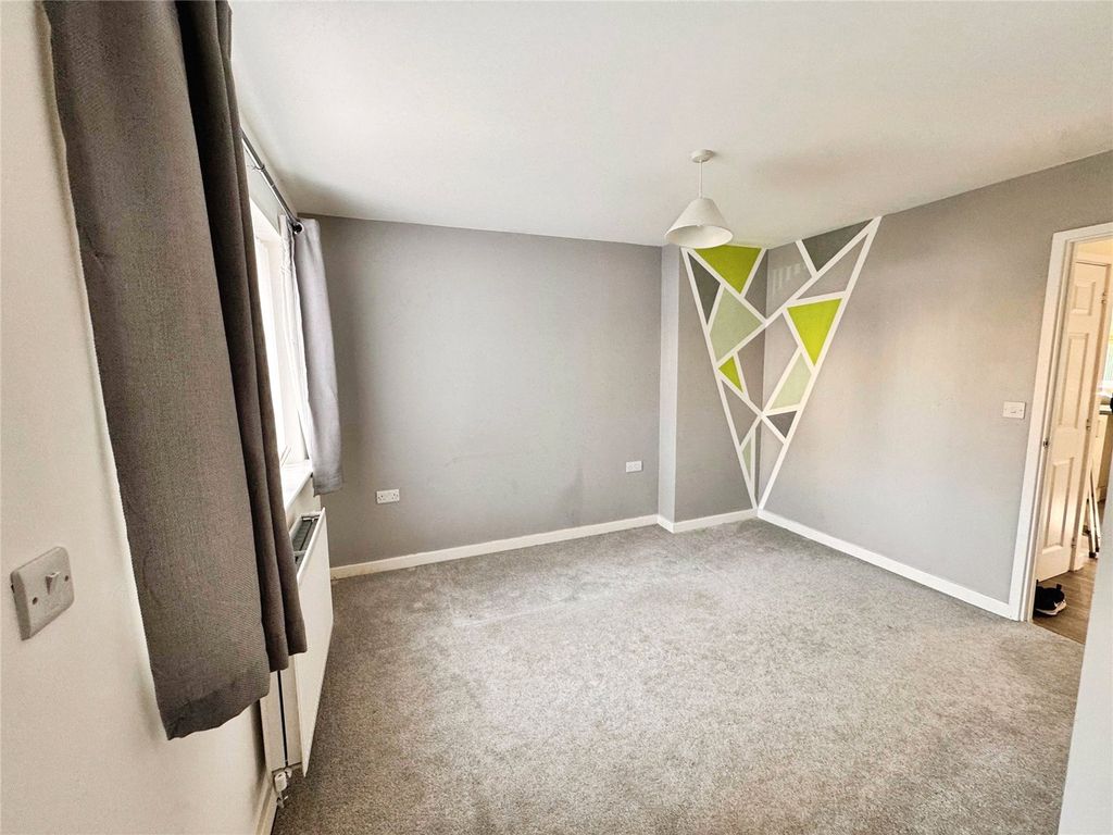 Property photo 3 of 9 Living Room