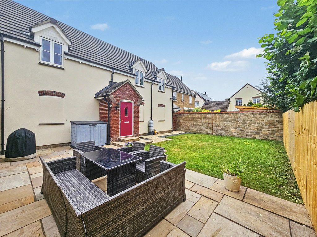 Property photo 1 of 19 Picture No. 09
