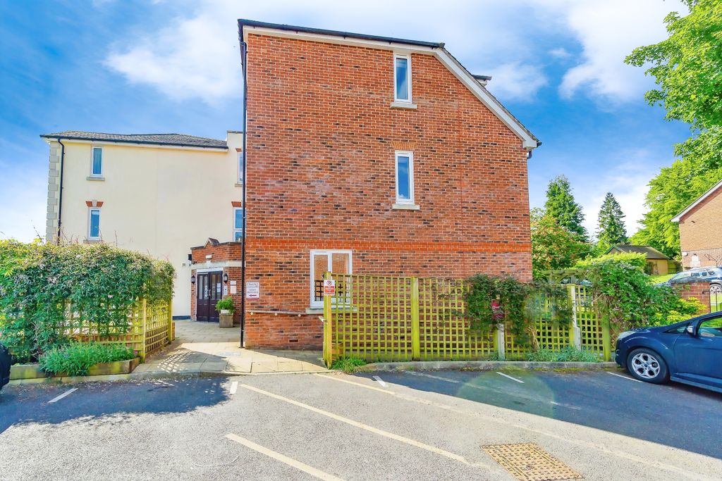 Property photo 2 of 7