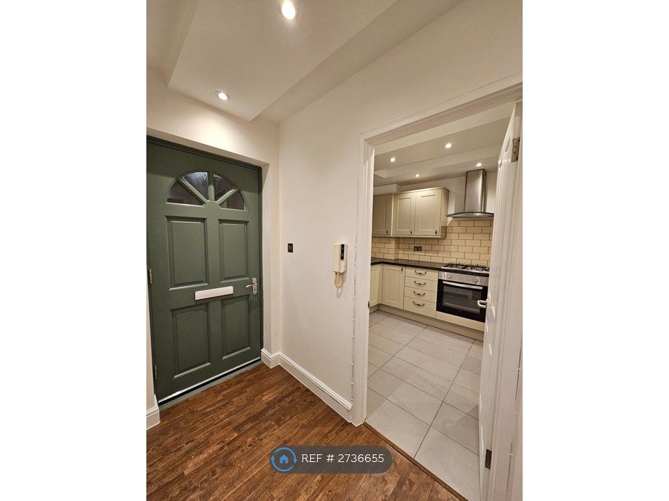 Property photo 1 of 13 Entrance